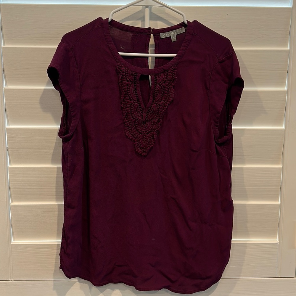 Great condition business casual top!